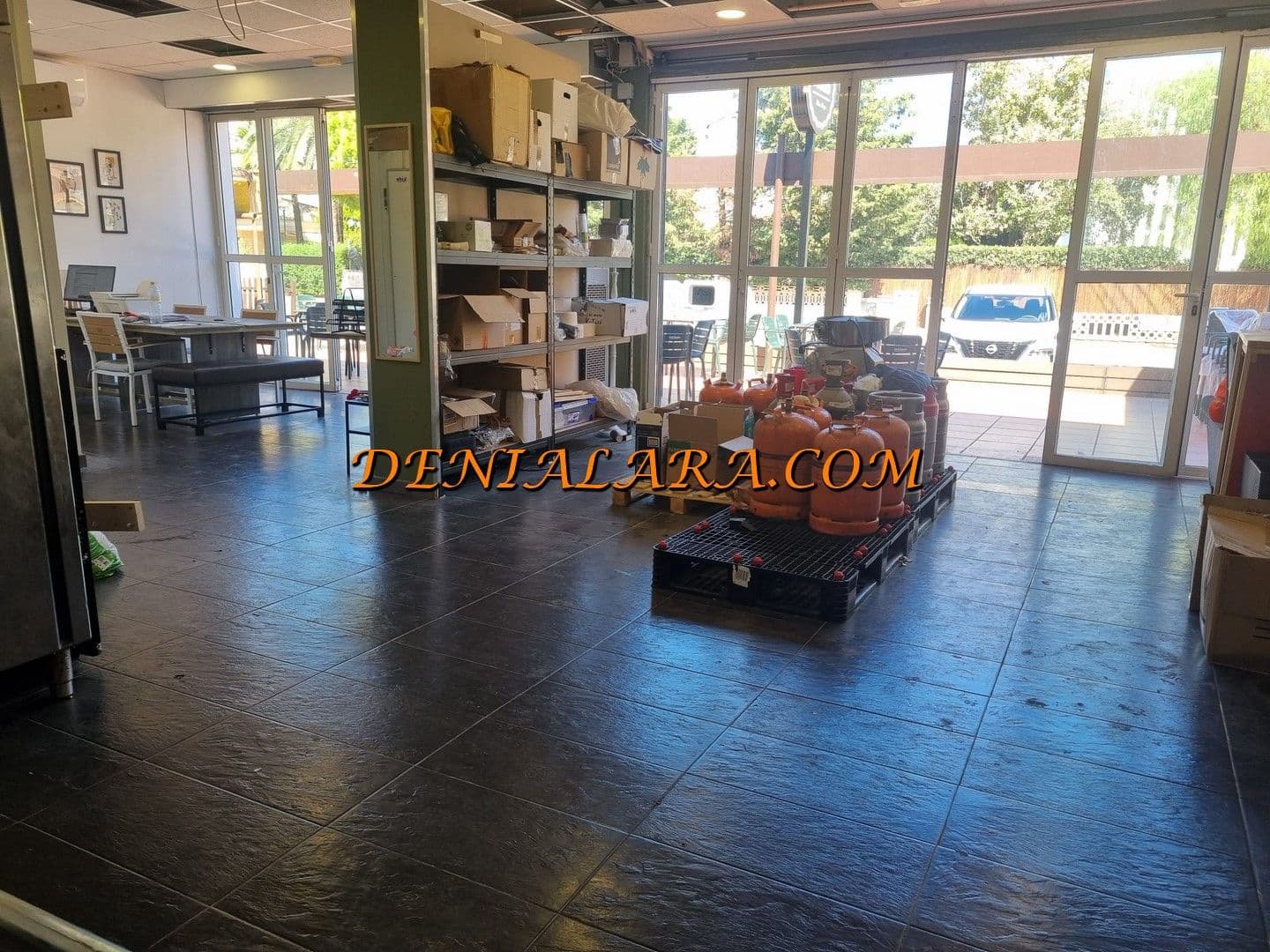 Restauracja lub bar do wynajęcia w Denia z garażem - 1 300 € (Ref: 10085252)