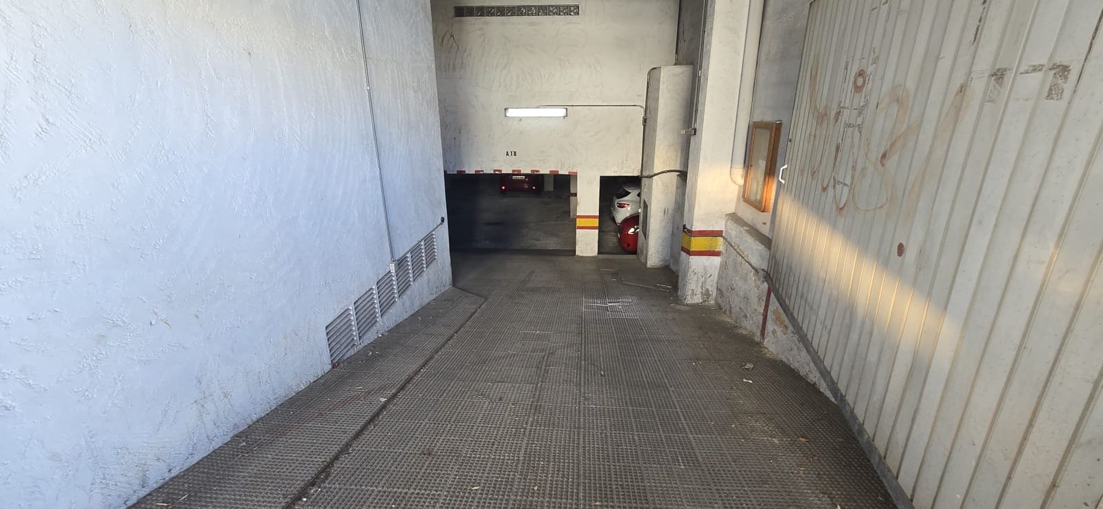 Garaje en Dénia en venta - 19.999 € (Ref: 10097287)