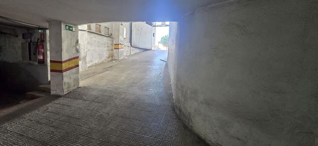 Garaje en Dénia en venta - 19.999 € (Ref: 10097287)