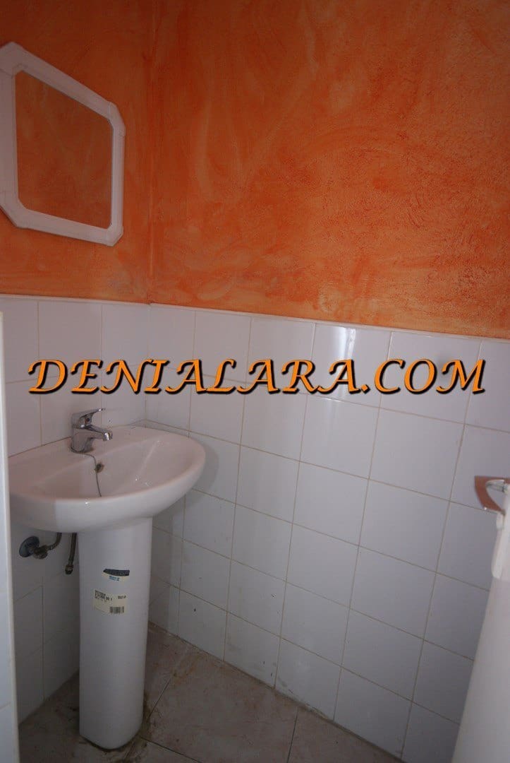 Kommersiell att hyra i Denia - 750 € (Ref: 10124842)