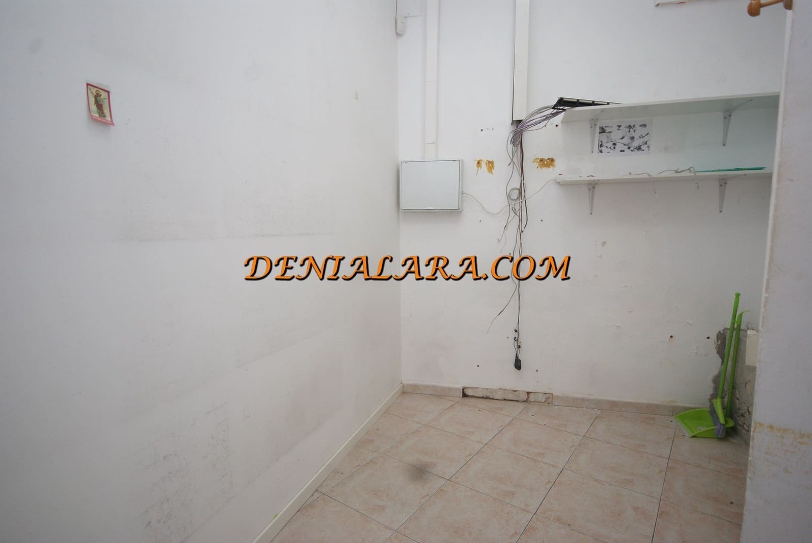 Kommersiell att hyra i Denia - 750 € (Ref: 10124842)