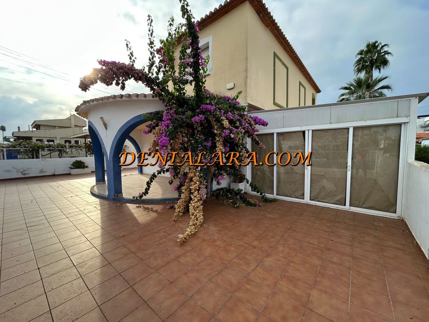 Villa/Maison à vendre à Denia avec piscine garage - 449 999 € (Ref: 10130901)