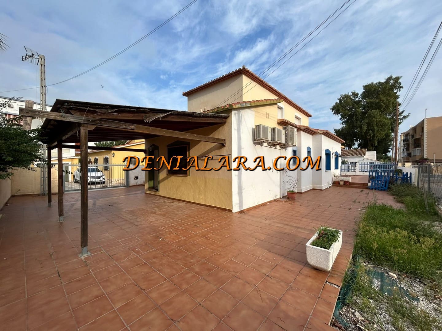 Villa/Maison à vendre à Denia avec piscine garage - 449 999 € (Ref: 10130901)