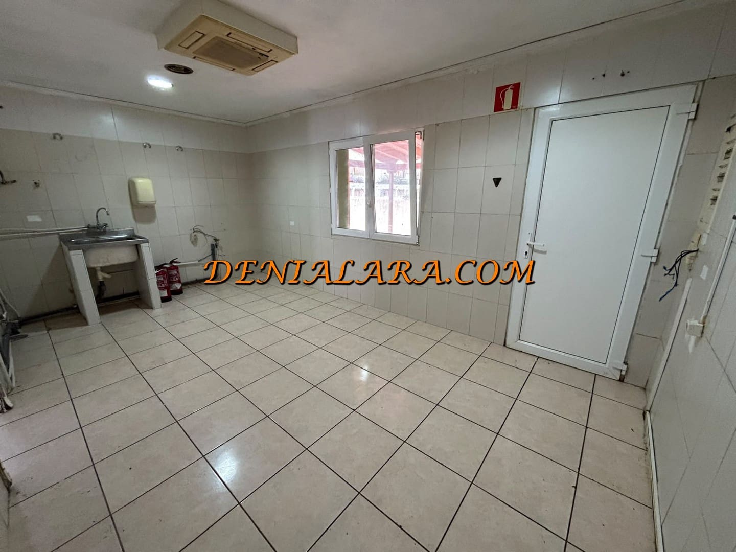 Villa/Maison à vendre à Denia avec piscine garage - 449 999 € (Ref: 10130901)