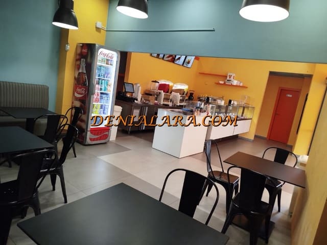 Restaurant/bar te huur in Dénia - € 2.000 (Ref: 10140420)