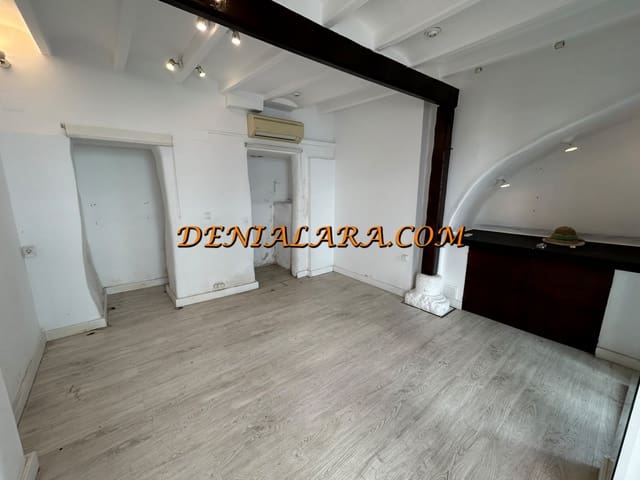 Kommersiell til leie i Dénia - € 900 (Ref: 10186164)
