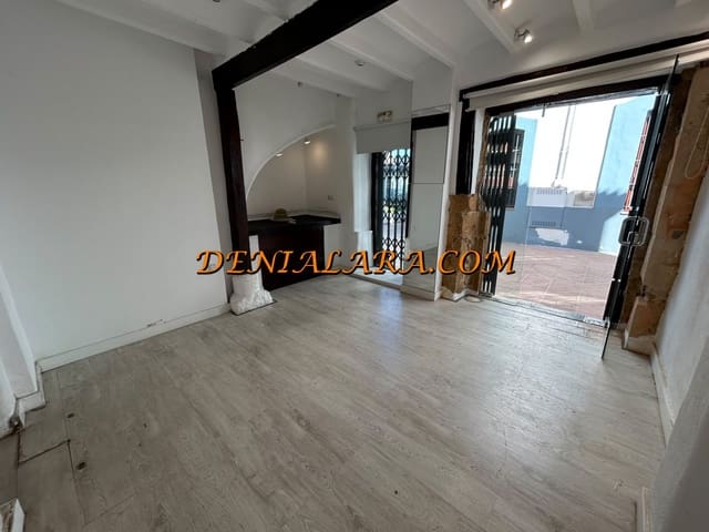 Kommersiell til leie i Dénia - € 900 (Ref: 10186164)