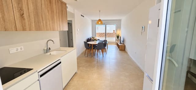2 slaapkamer Flat te huur in Dénia met garage - € 900 (Ref: 10186237)
