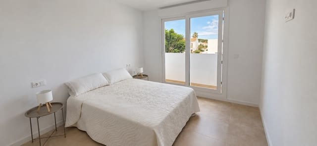 2 slaapkamer Flat te huur in Dénia met garage - € 900 (Ref: 10186237)