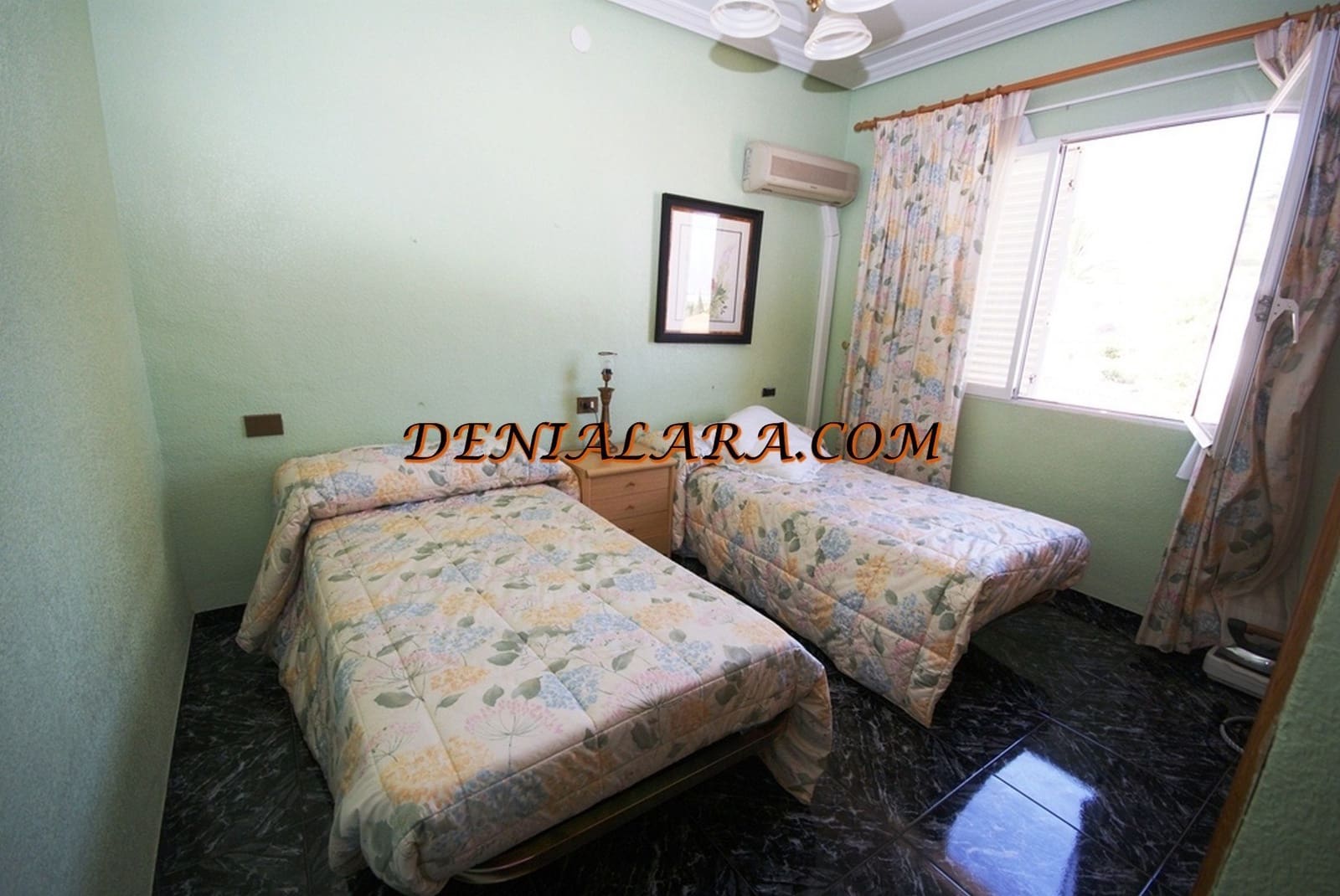 3 soverom Villa til salgs i Denia med svømmebasseng garasje - € 579 000 (Ref: 3928455)