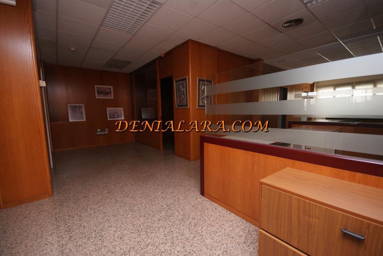 Commercial for rent in Denia - € 2,400 (Ref: 4066780)