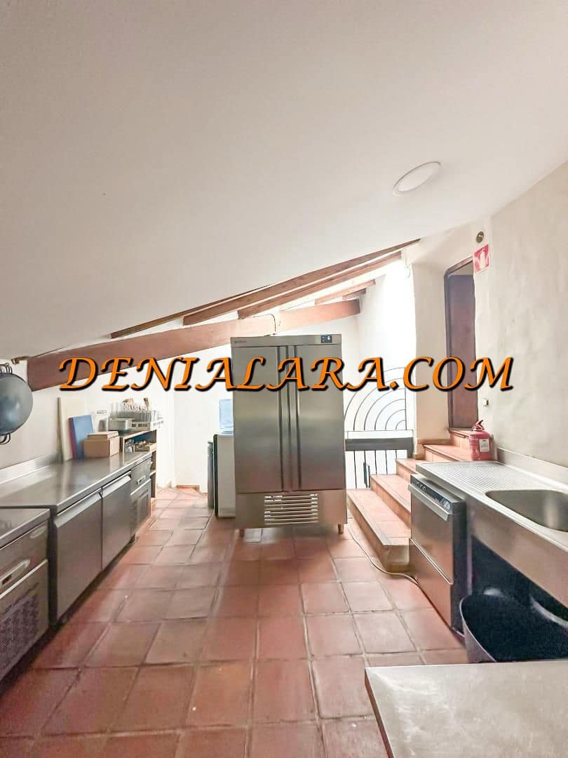 Ravintola/baari vuokrattavana paikassa Denia - 2 150 € (Ref: 4722366)