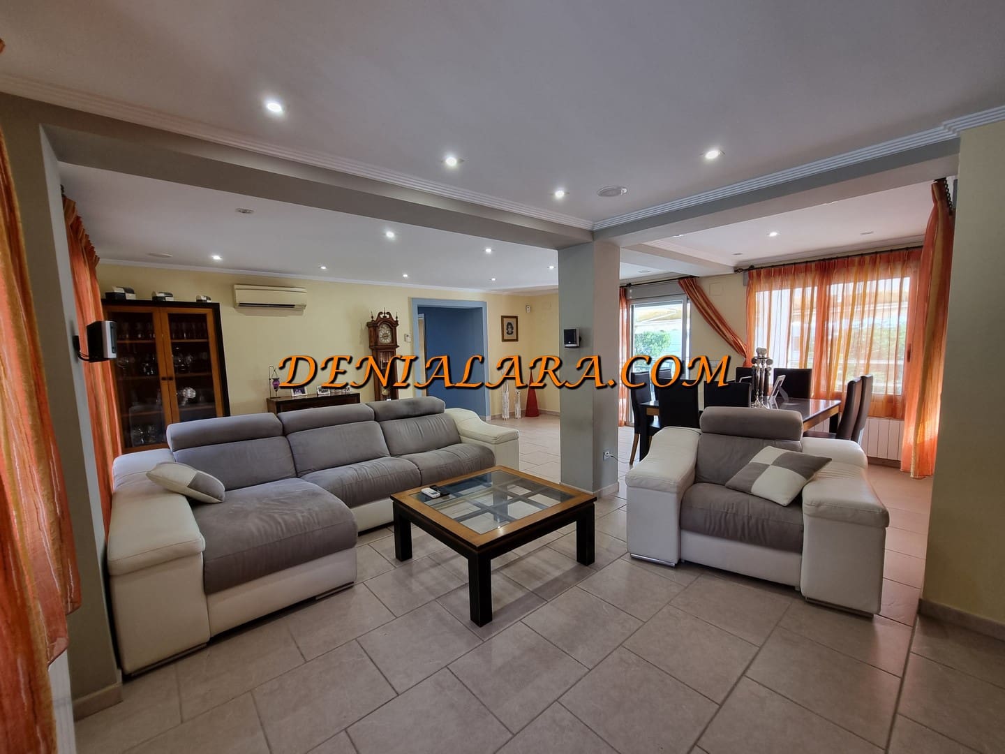 4 sypialnia Willa na sprzedaż w Denia z basenem garażem - 650 000 € (Ref: 5207517)