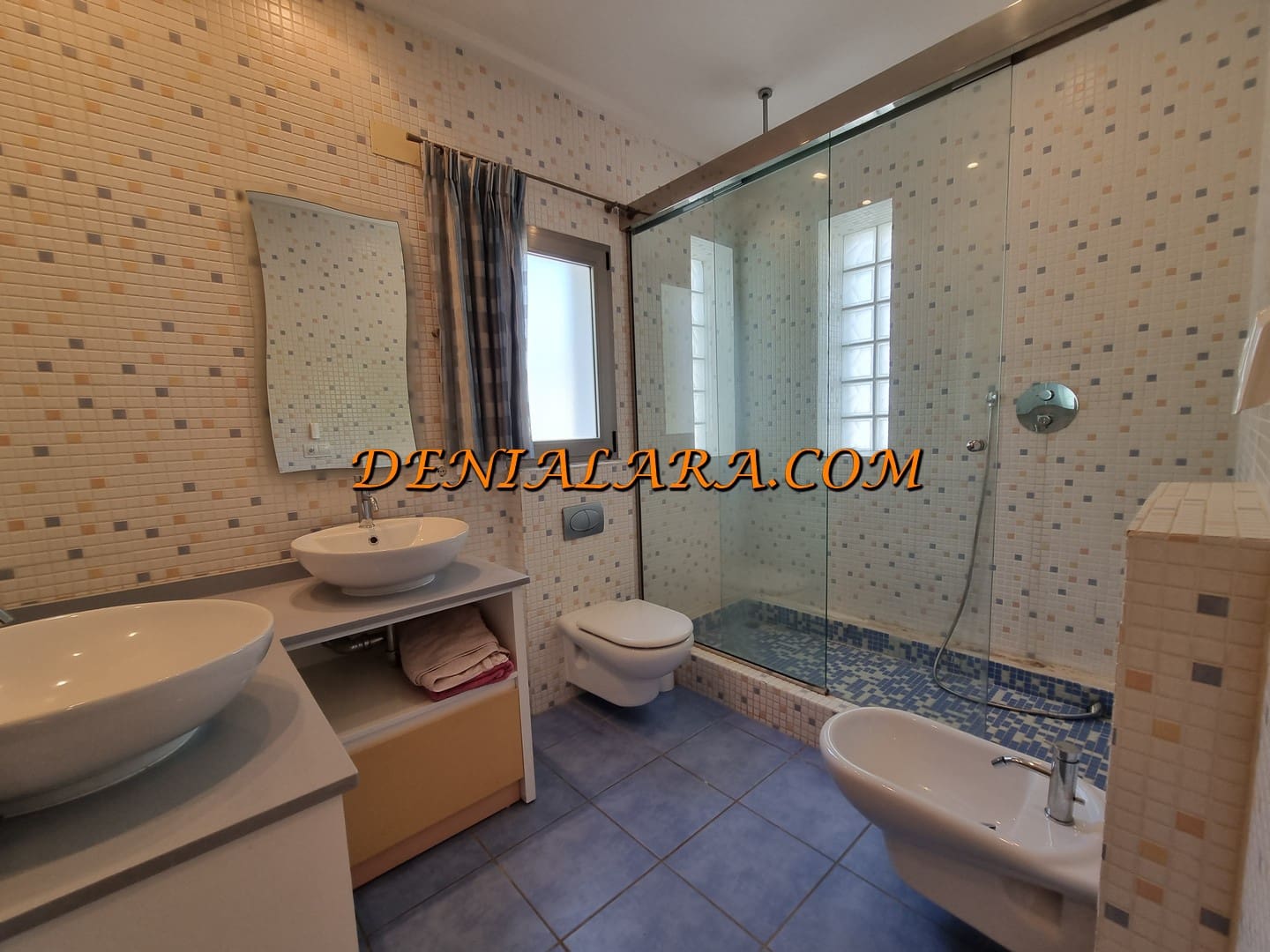 4 sypialnia Willa na sprzedaż w Denia z basenem garażem - 650 000 € (Ref: 5207517)