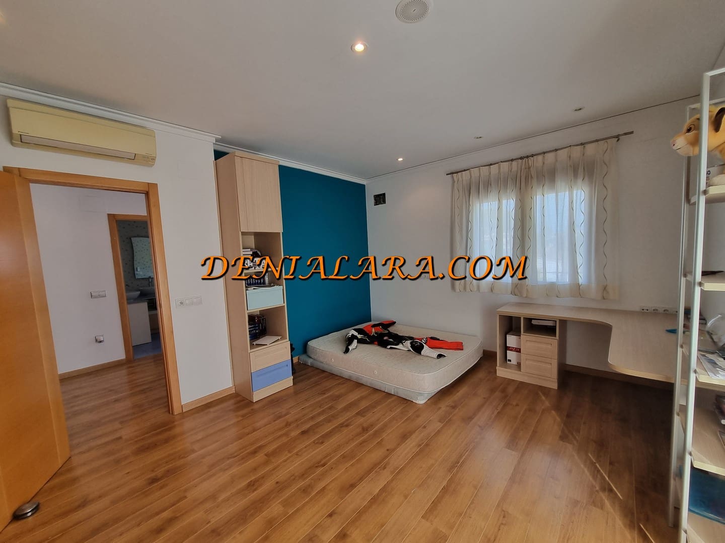 4 sypialnia Willa na sprzedaż w Denia z basenem garażem - 650 000 € (Ref: 5207517)