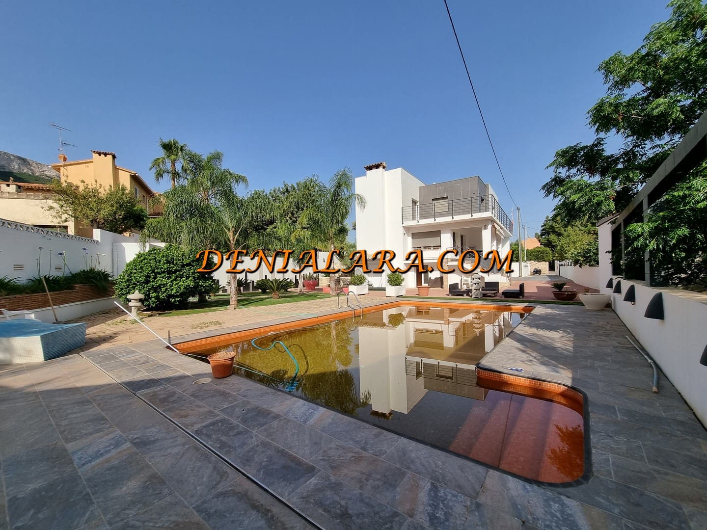 4 sypialnia Willa na sprzedaż w Denia z basenem garażem - 650 000 € (Ref: 5207517)