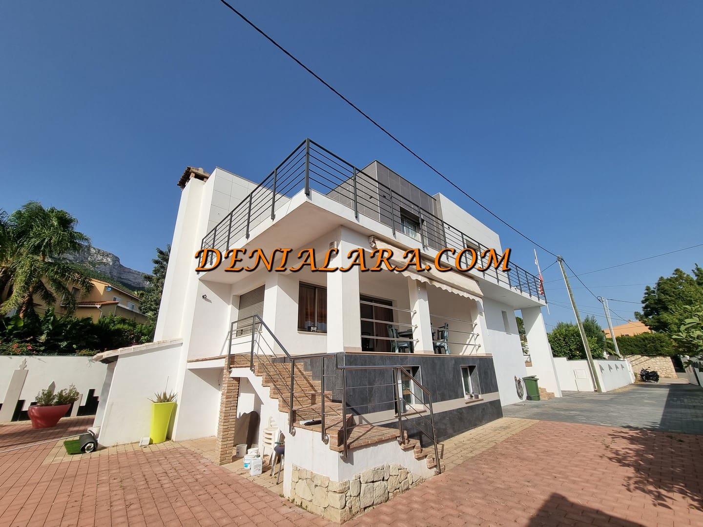 4 sypialnia Willa na sprzedaż w Denia z basenem garażem - 650 000 € (Ref: 5207517)