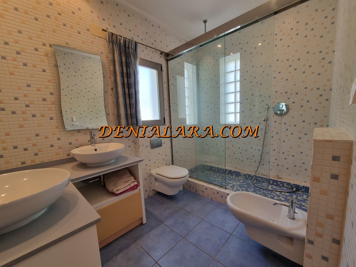 4 sypialnia Willa na sprzedaż w Denia z basenem garażem - 650 000 € (Ref: 5207517)