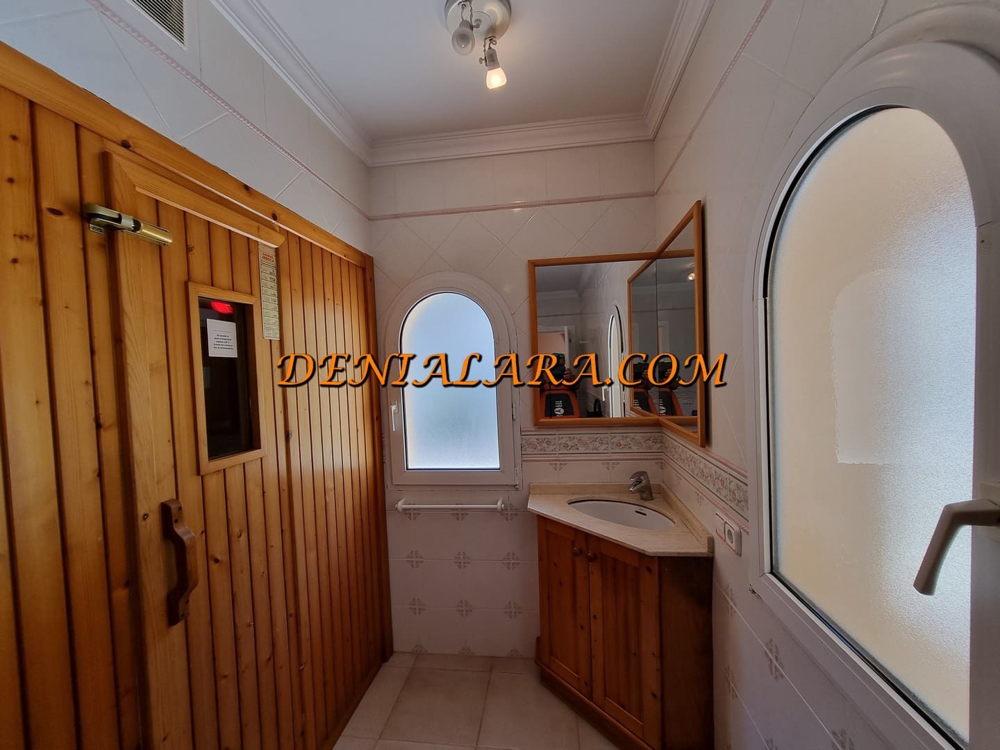 6 bedroom Villa for sale in Pedreguer with pool garage - € 965,000 (Ref: 5207539)