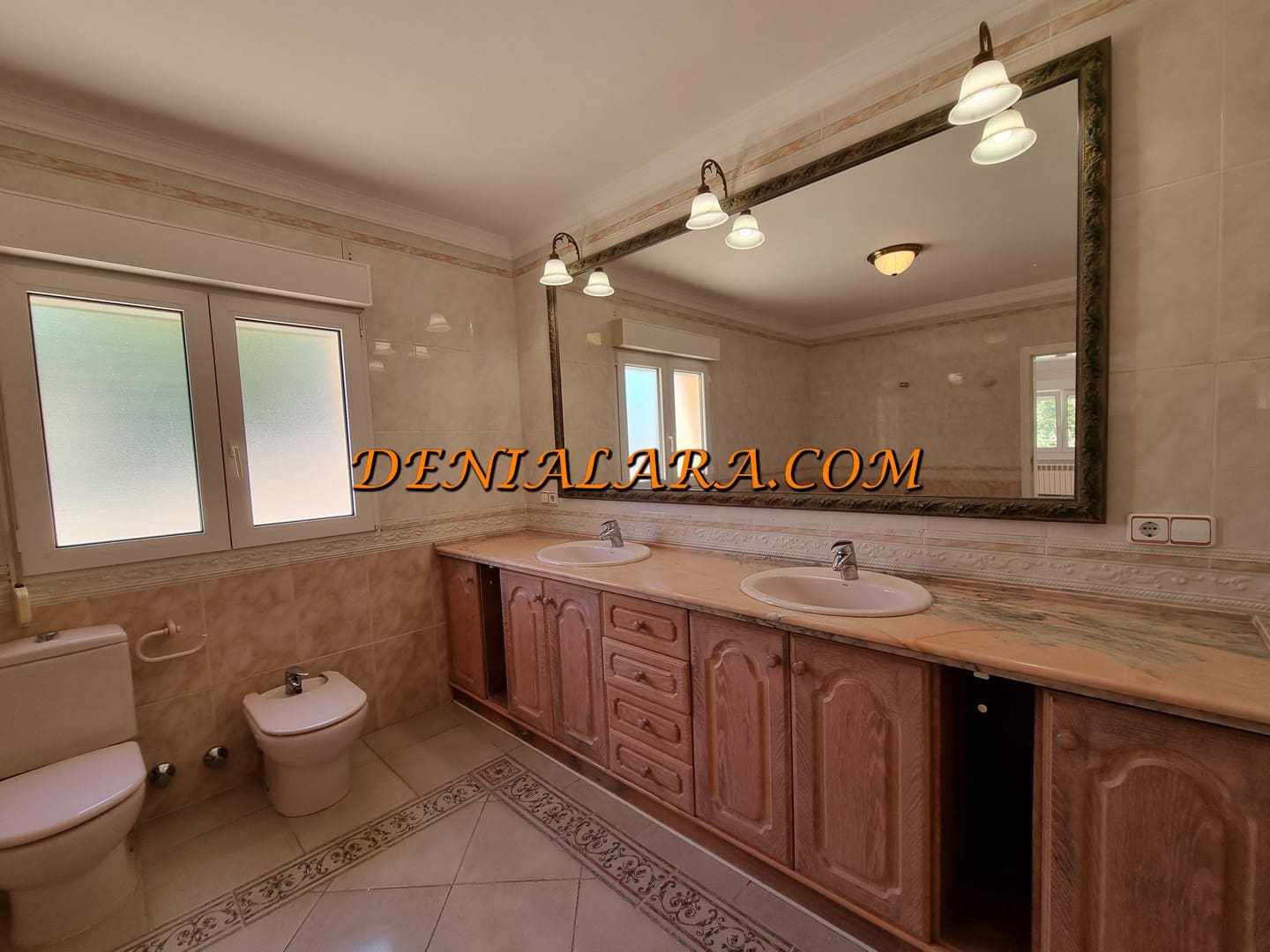 6 bedroom Villa for sale in Pedreguer with pool garage - € 965,000 (Ref: 5207539)