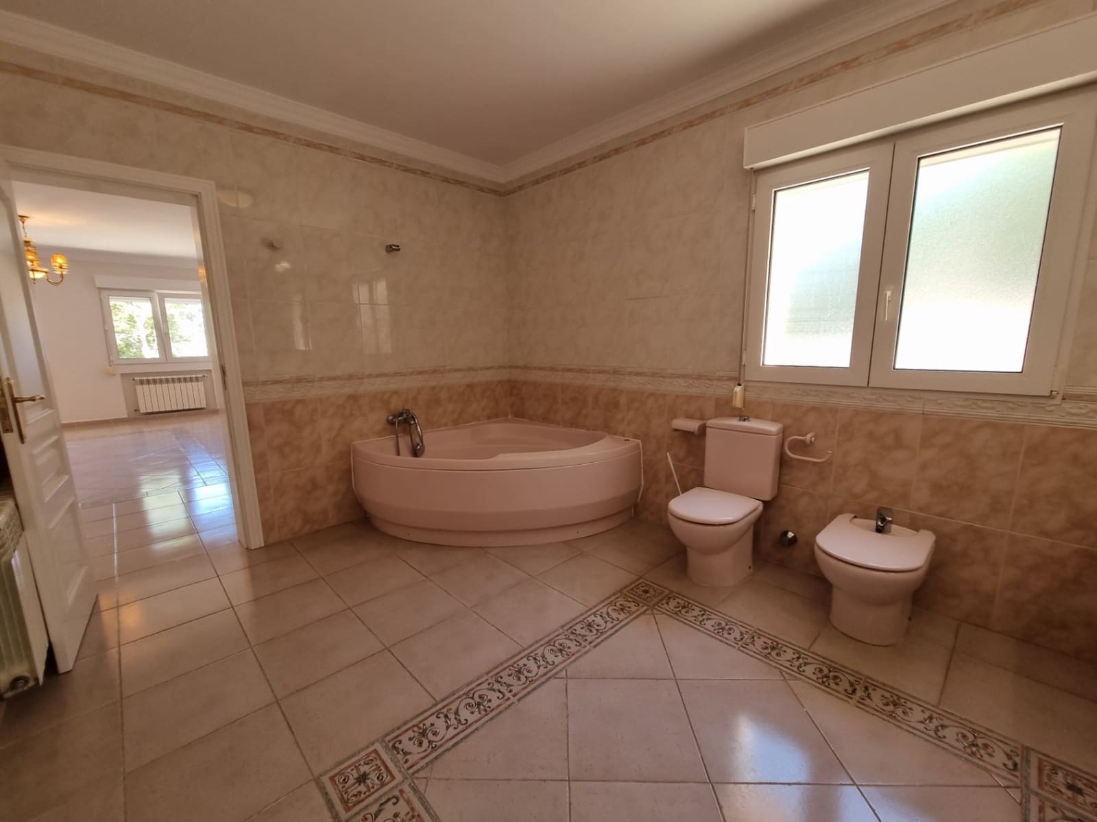 6 bedroom Villa for sale in Pedreguer with pool garage - € 965,000 (Ref: 5207539)