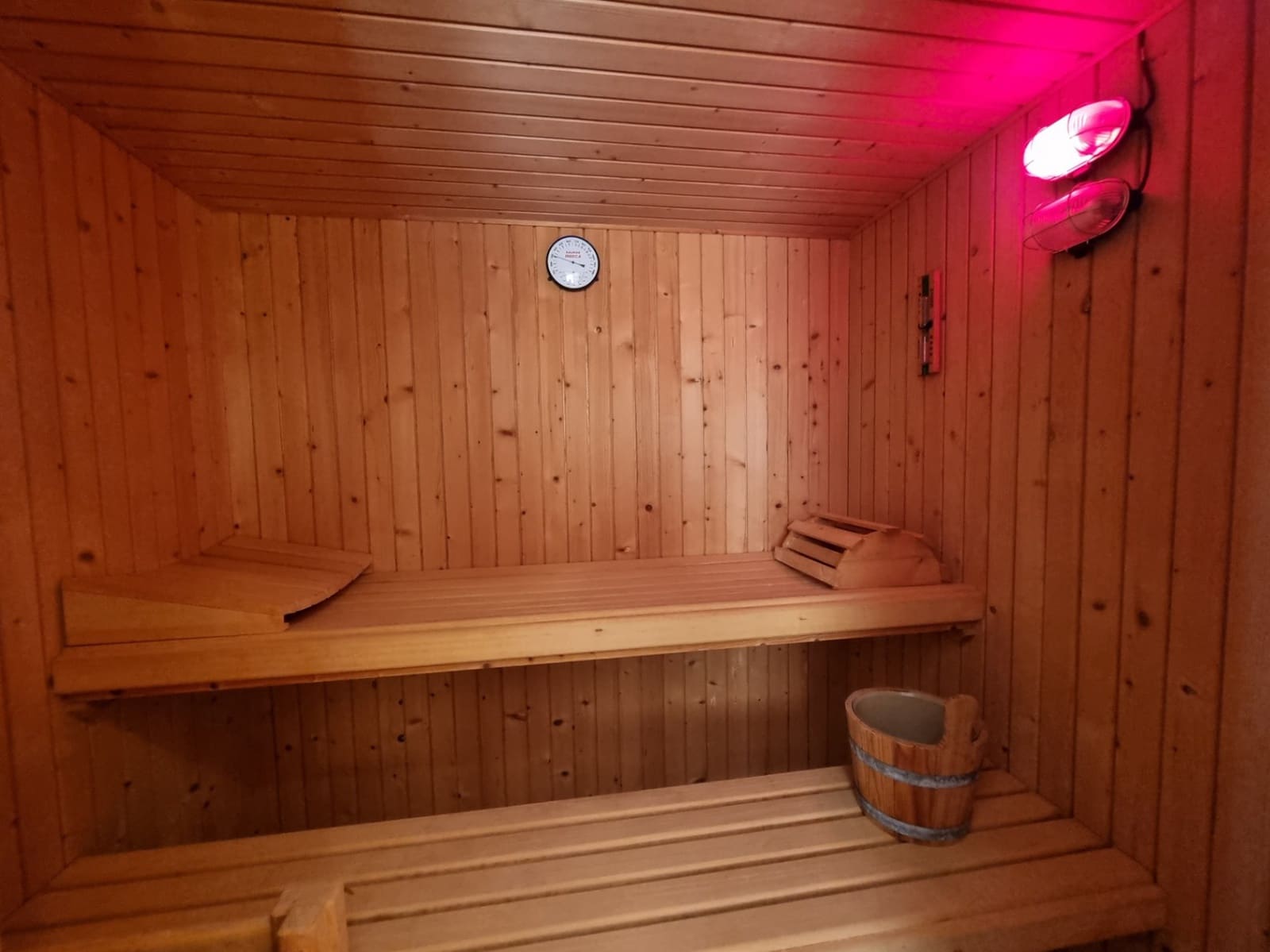 6 bedroom Villa for sale in Pedreguer with pool garage - € 965,000 (Ref: 5207539)