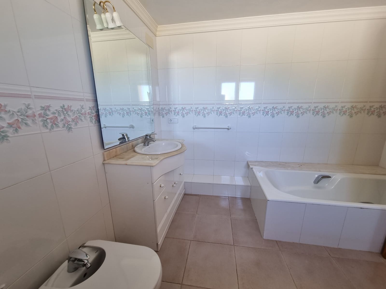 6 bedroom Villa for sale in Pedreguer with pool garage - € 965,000 (Ref: 5207539)