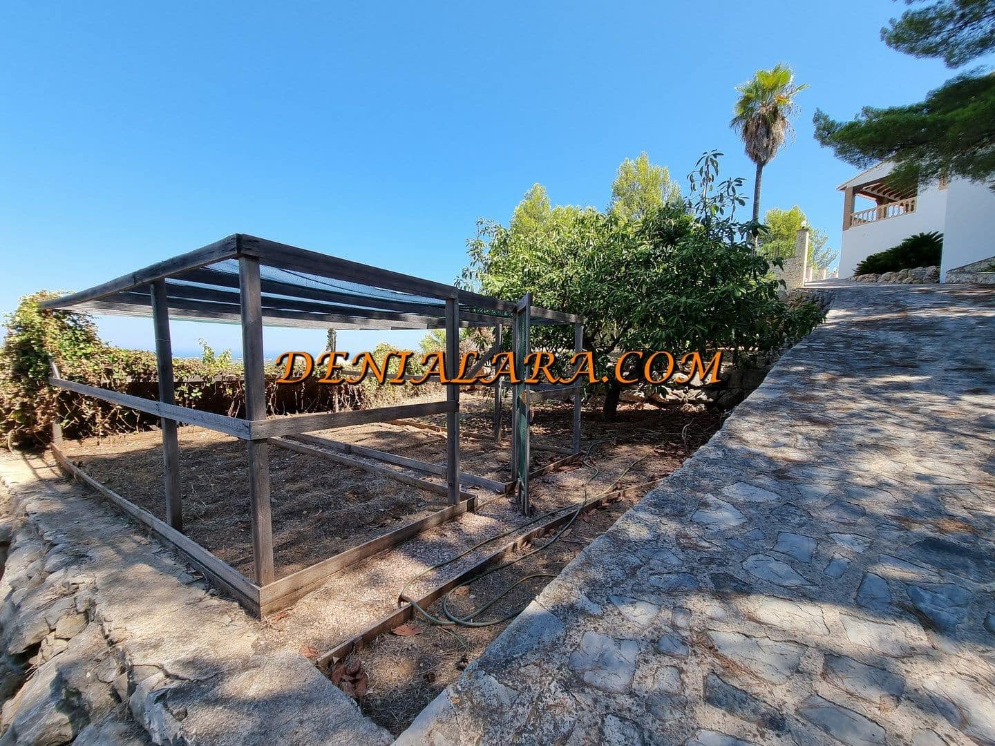 6 bedroom Villa for sale in Pedreguer with pool garage - € 965,000 (Ref: 5207539)