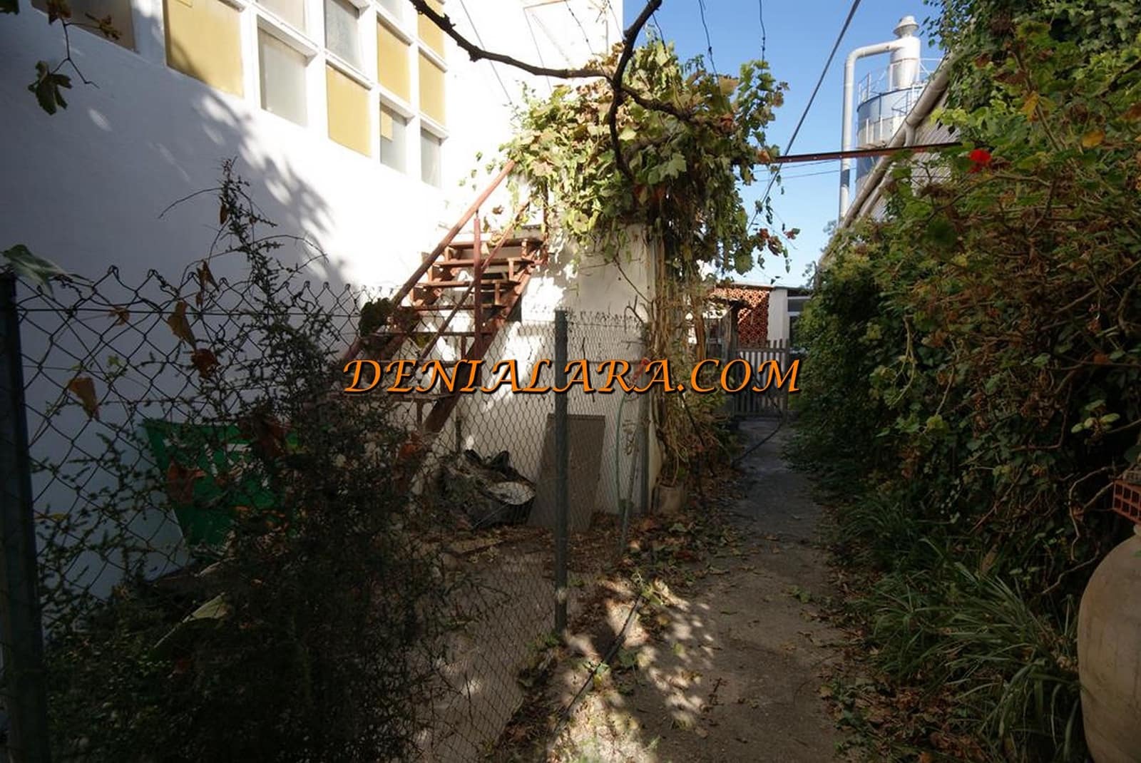 Kommersiell till salu i Denia med garage - 599 000 € (Ref: 5685462)