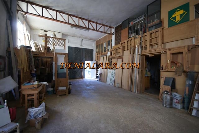 Erhverv til salg i Dénia med garage - € 599.000 (Ref: 5685462)
