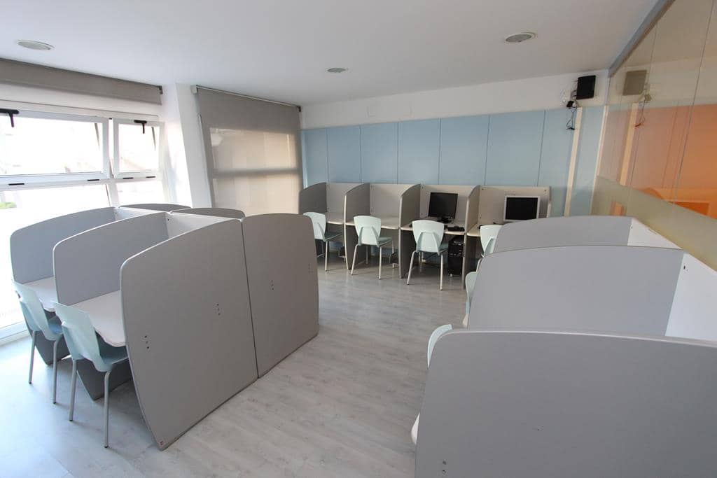 2 sovrum Lägenhet att hyra i Denia med pool garage - 700 € (Ref: 5685470)