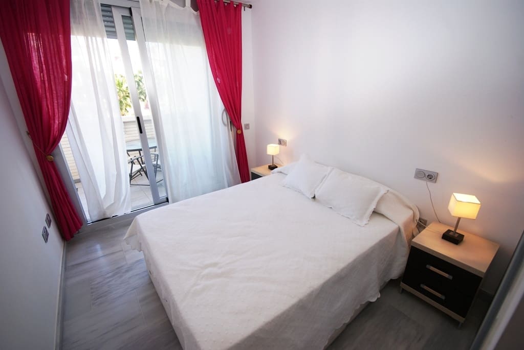 2 sovrum Lägenhet att hyra i Denia med pool garage - 700 € (Ref: 5685470)