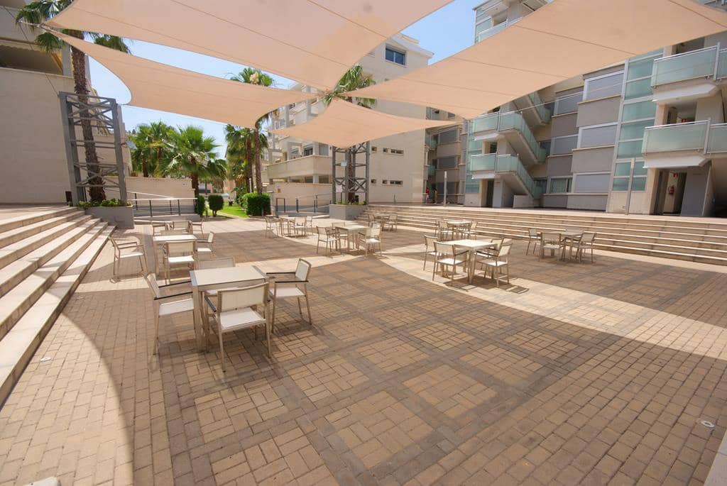 2 sovrum Lägenhet att hyra i Denia med pool garage - 700 € (Ref: 5685470)