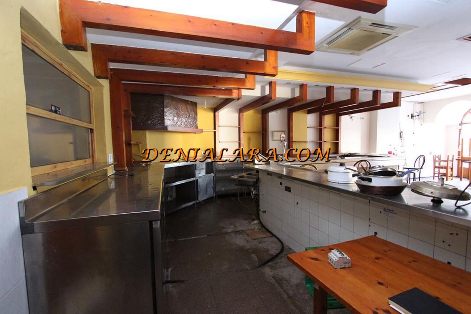 Restaurant/Bar til salg i El Vergel / Verger med garage - € 315.000 (Ref: 5842161)