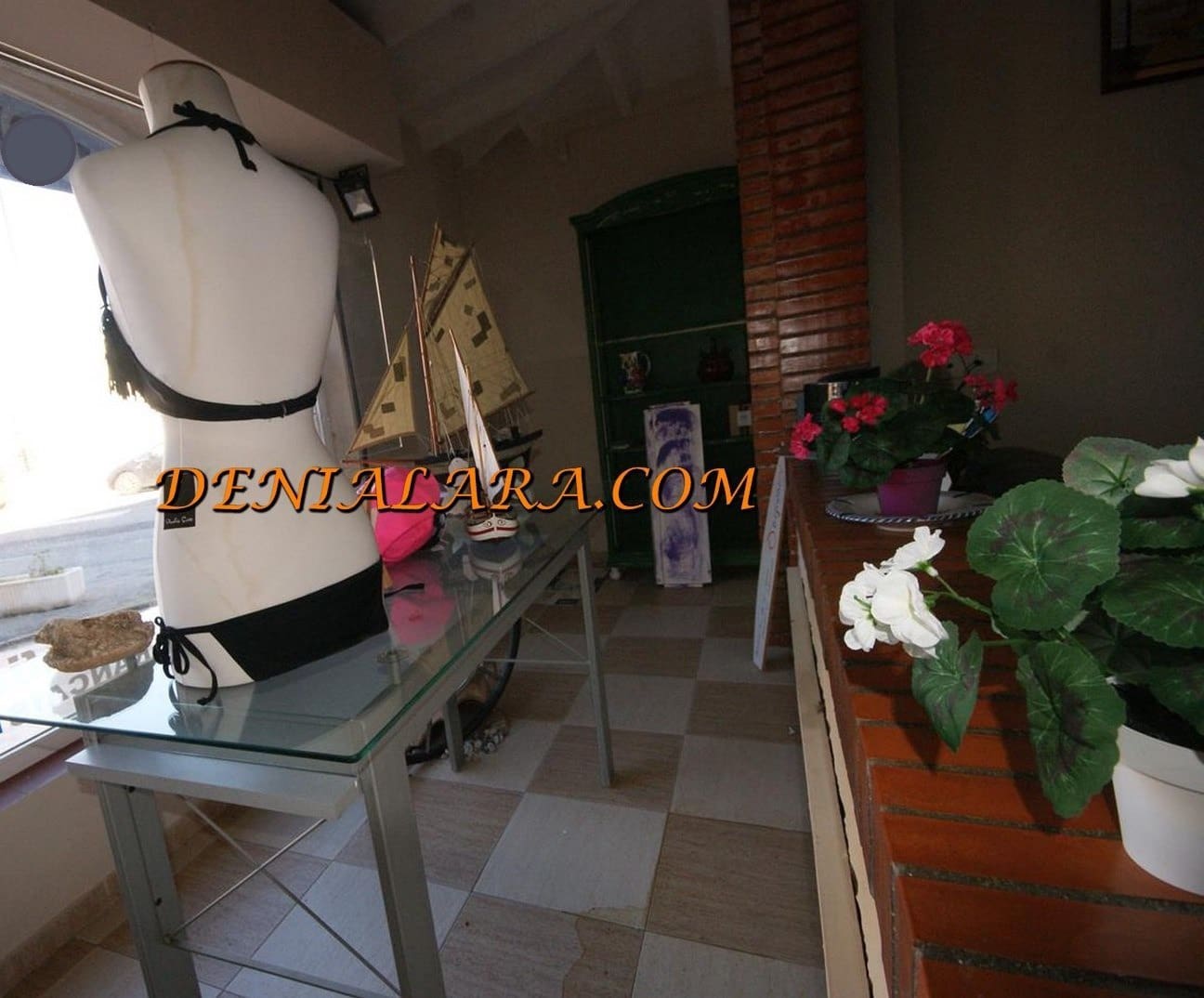 Comercial para arrendar em Denia - 1 900 € (Ref: 6208748)