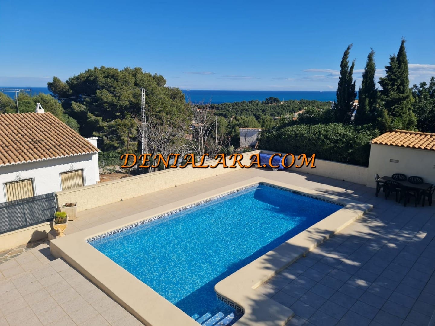 Chalet de 4 habitaciones en Dénia en venta con piscina garaje - 680.000 € (Ref: 6659778)