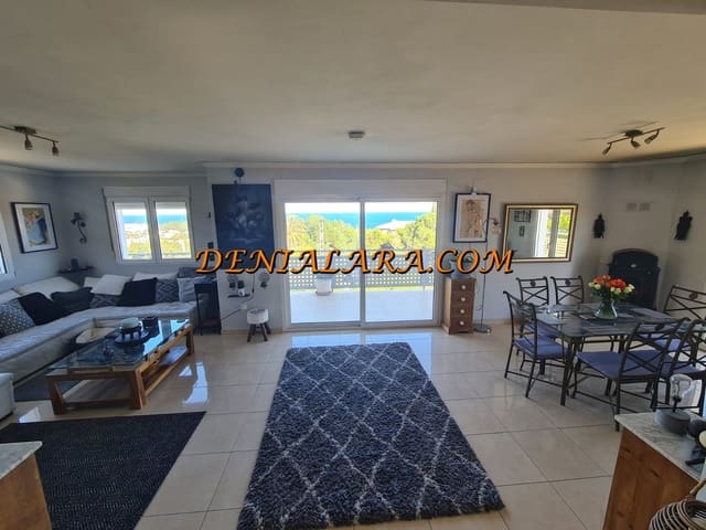 Chalet de 4 habitaciones en Dénia en venta con piscina garaje - 680.000 € (Ref: 6659778)