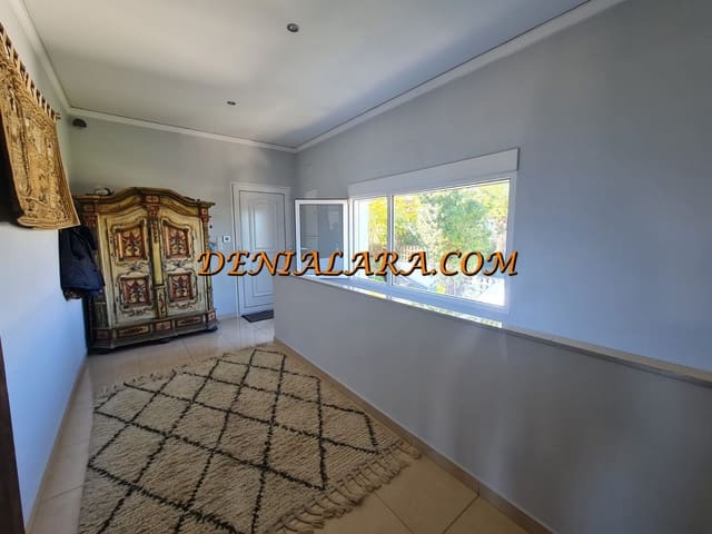 Chalet de 4 habitaciones en Dénia en venta con piscina garaje - 680.000 € (Ref: 6659778)