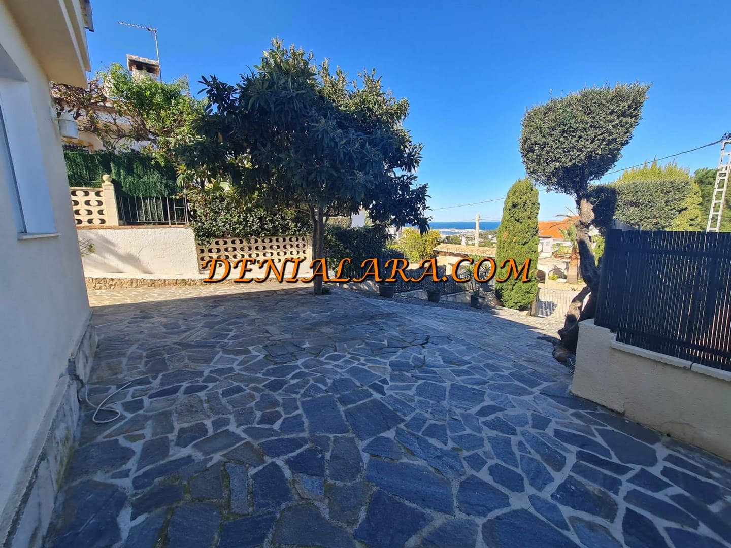 Chalet de 4 habitaciones en Dénia en venta con piscina garaje - 680.000 € (Ref: 6659778)