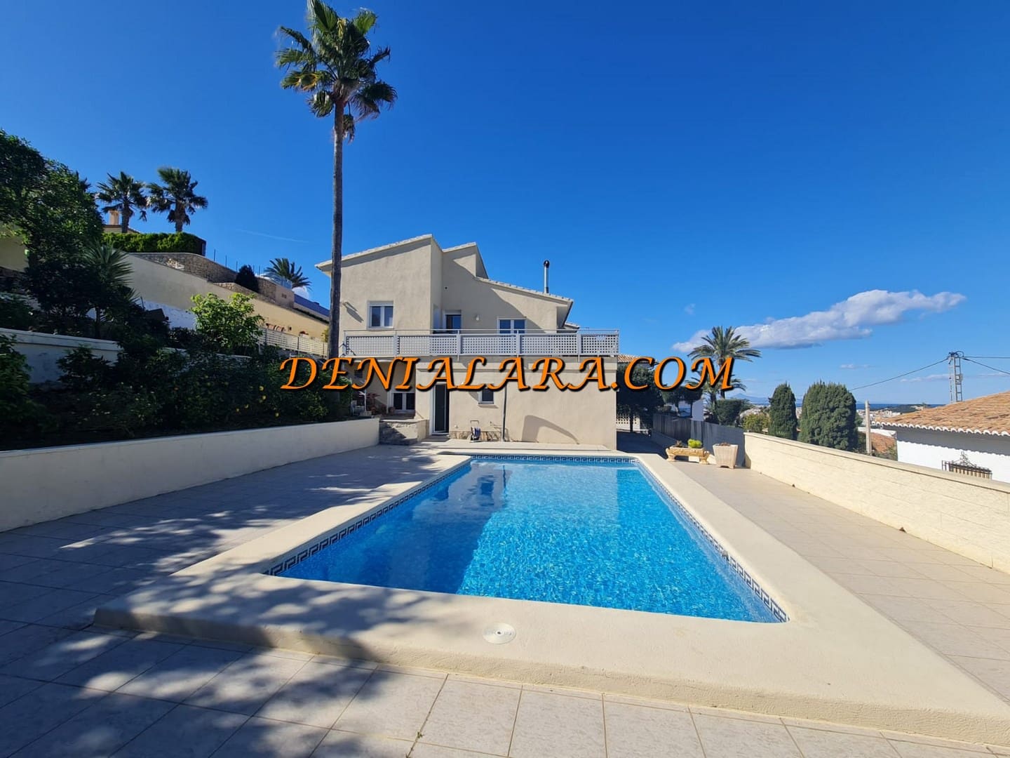 Chalet de 4 habitaciones en Dénia en venta con piscina garaje - 680.000 € (Ref: 6659778)