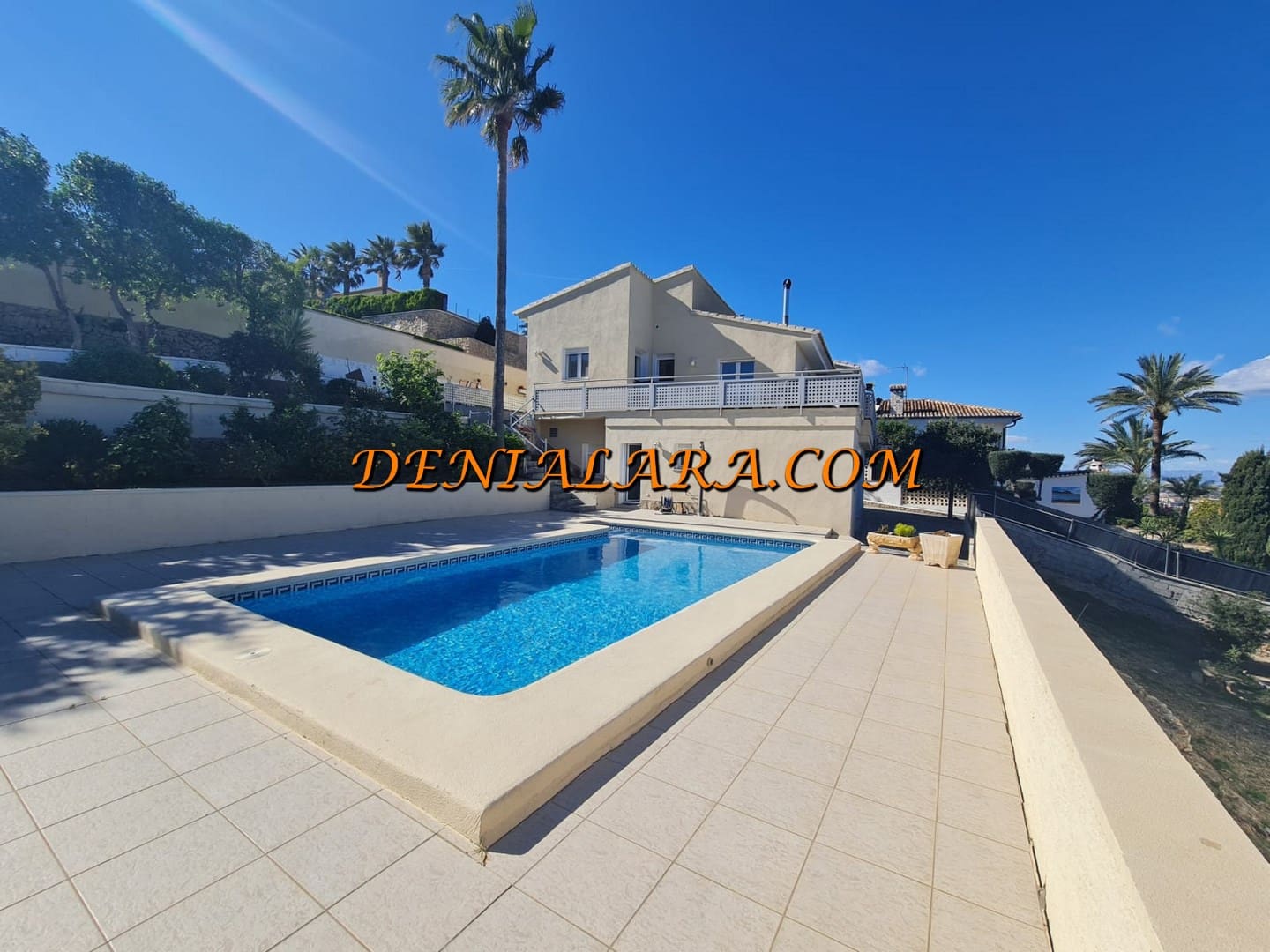 Chalet de 4 habitaciones en Dénia en venta con piscina garaje - 680.000 € (Ref: 6659778)