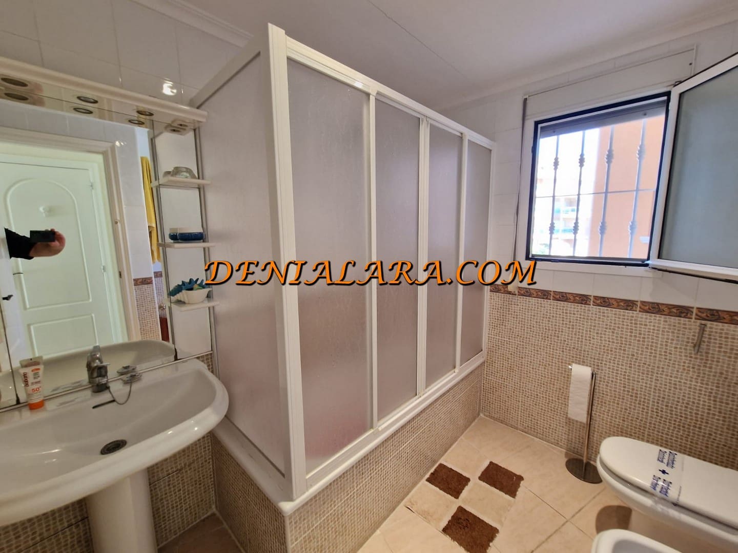 Appartement de 3 chambres à louer à Denia avec piscine garage - 700 € (Ref: 7098795)