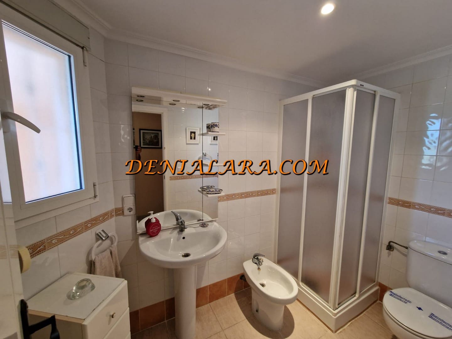 Appartement de 3 chambres à louer à Denia avec piscine garage - 700 € (Ref: 7098795)