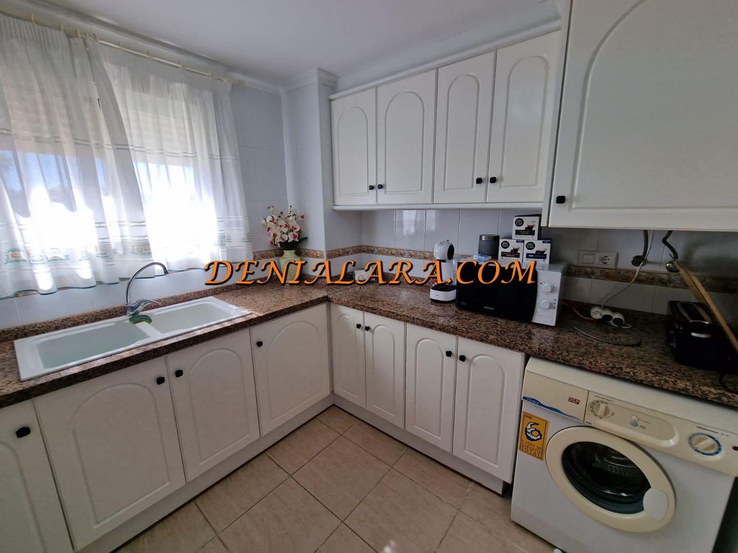 Appartement de 3 chambres à louer à Denia avec piscine garage - 700 € (Ref: 7098795)