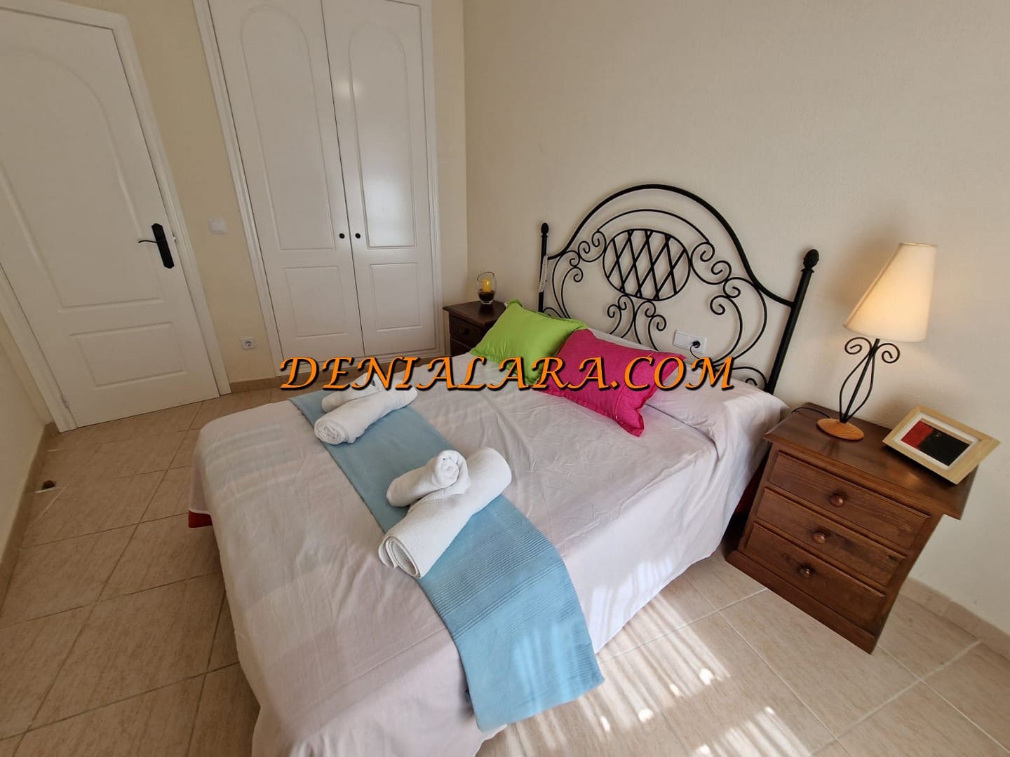 Appartement de 3 chambres à louer à Denia avec piscine garage - 700 € (Ref: 7098795)