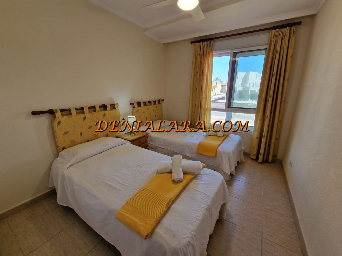Appartement de 3 chambres à louer à Denia avec piscine garage - 700 € (Ref: 7098795)