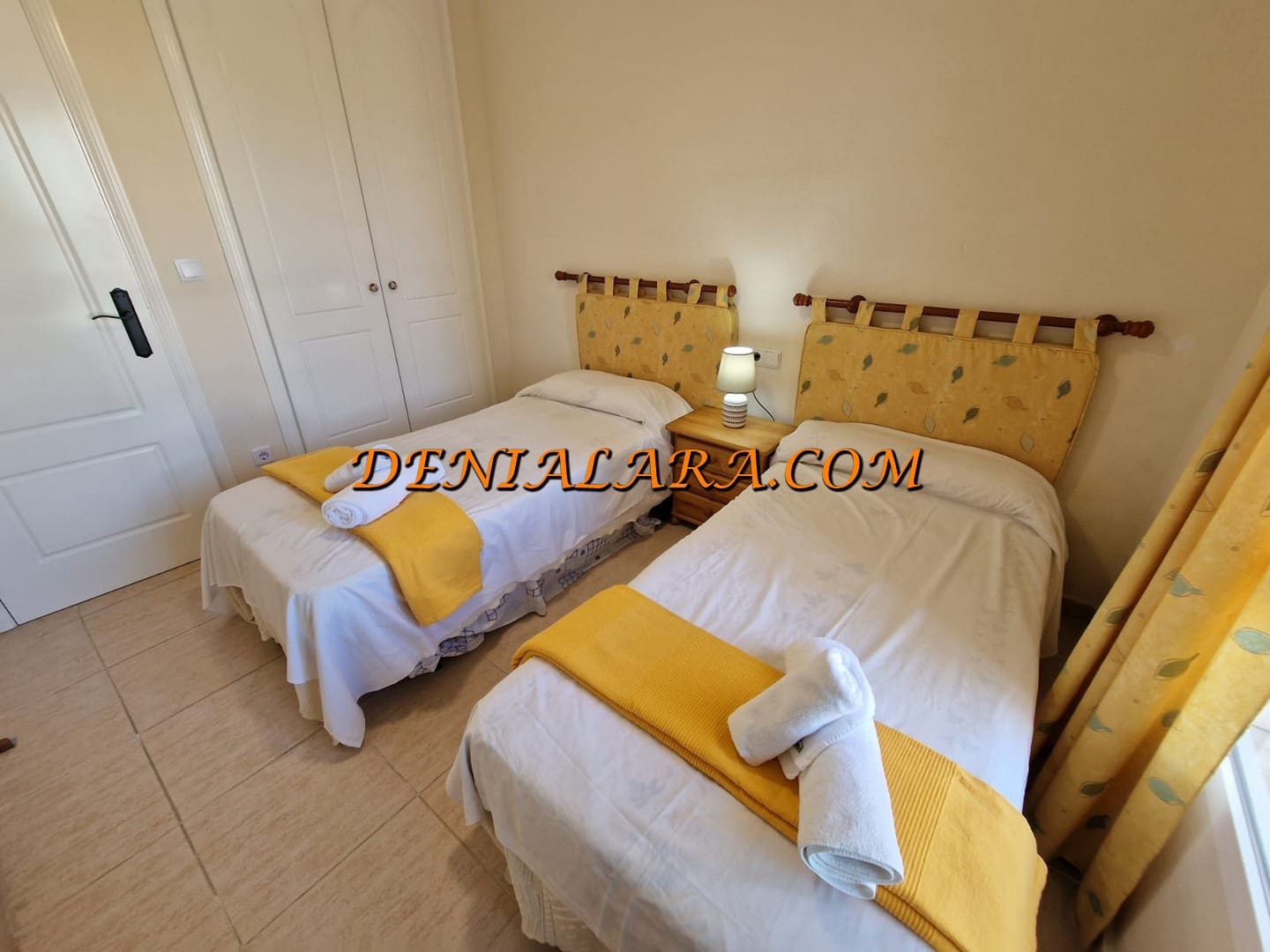 Appartement de 3 chambres à louer à Denia avec piscine garage - 700 € (Ref: 7098795)