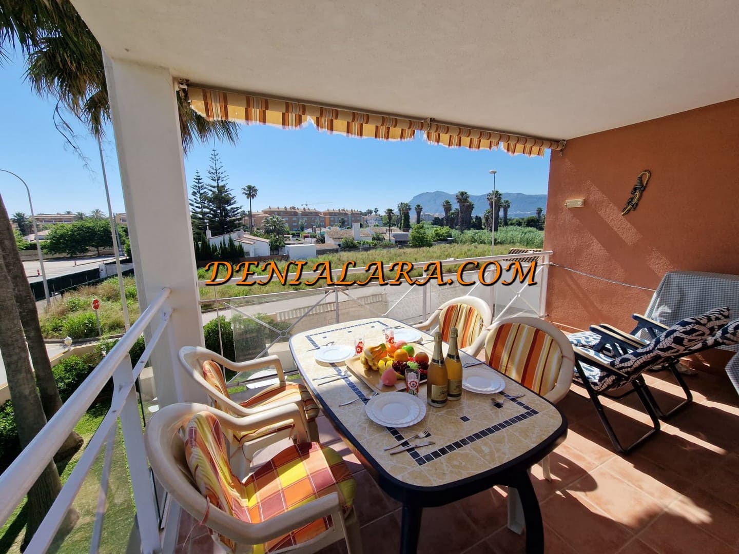 Appartement de 3 chambres à louer à Denia avec piscine garage - 700 € (Ref: 7098795)