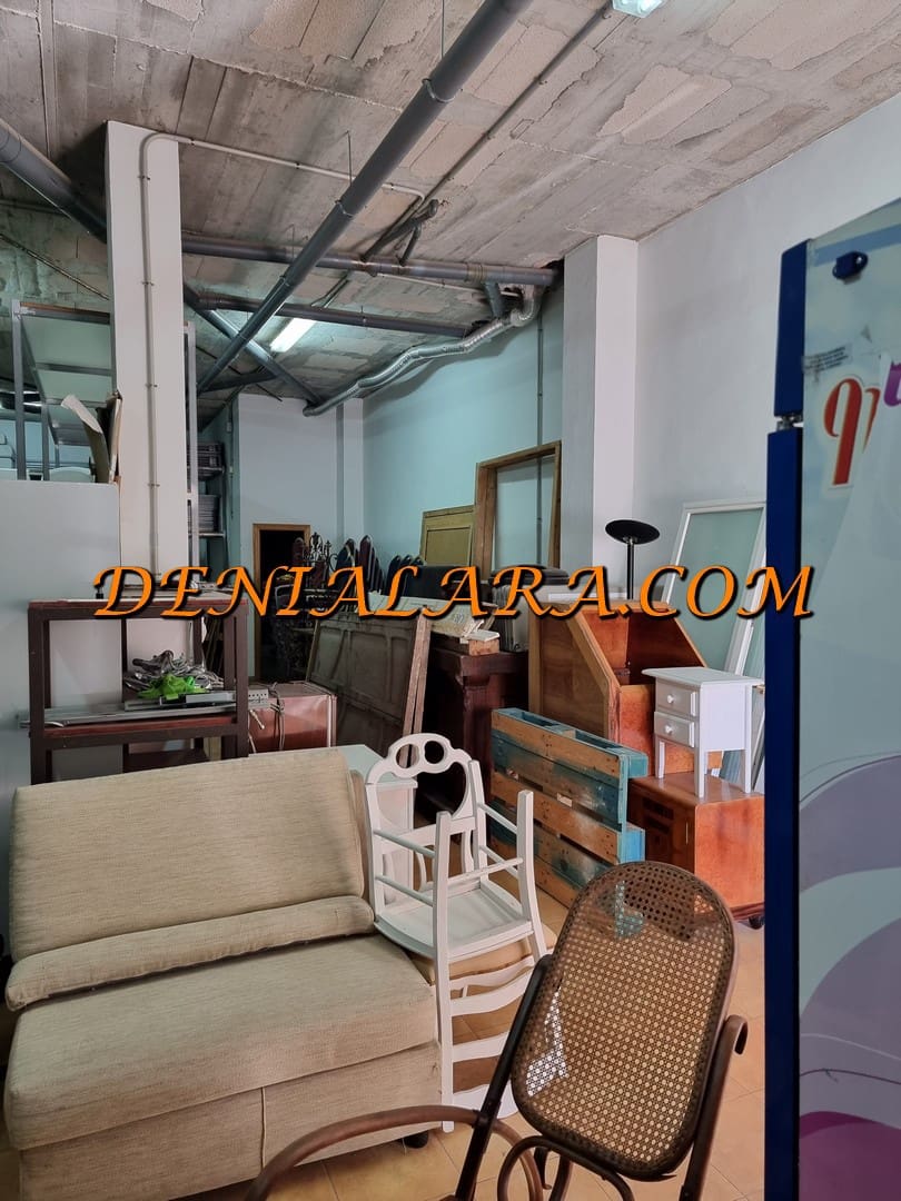 Kommersiell till salu i Denia - 135 000 € (Ref: 7542083)