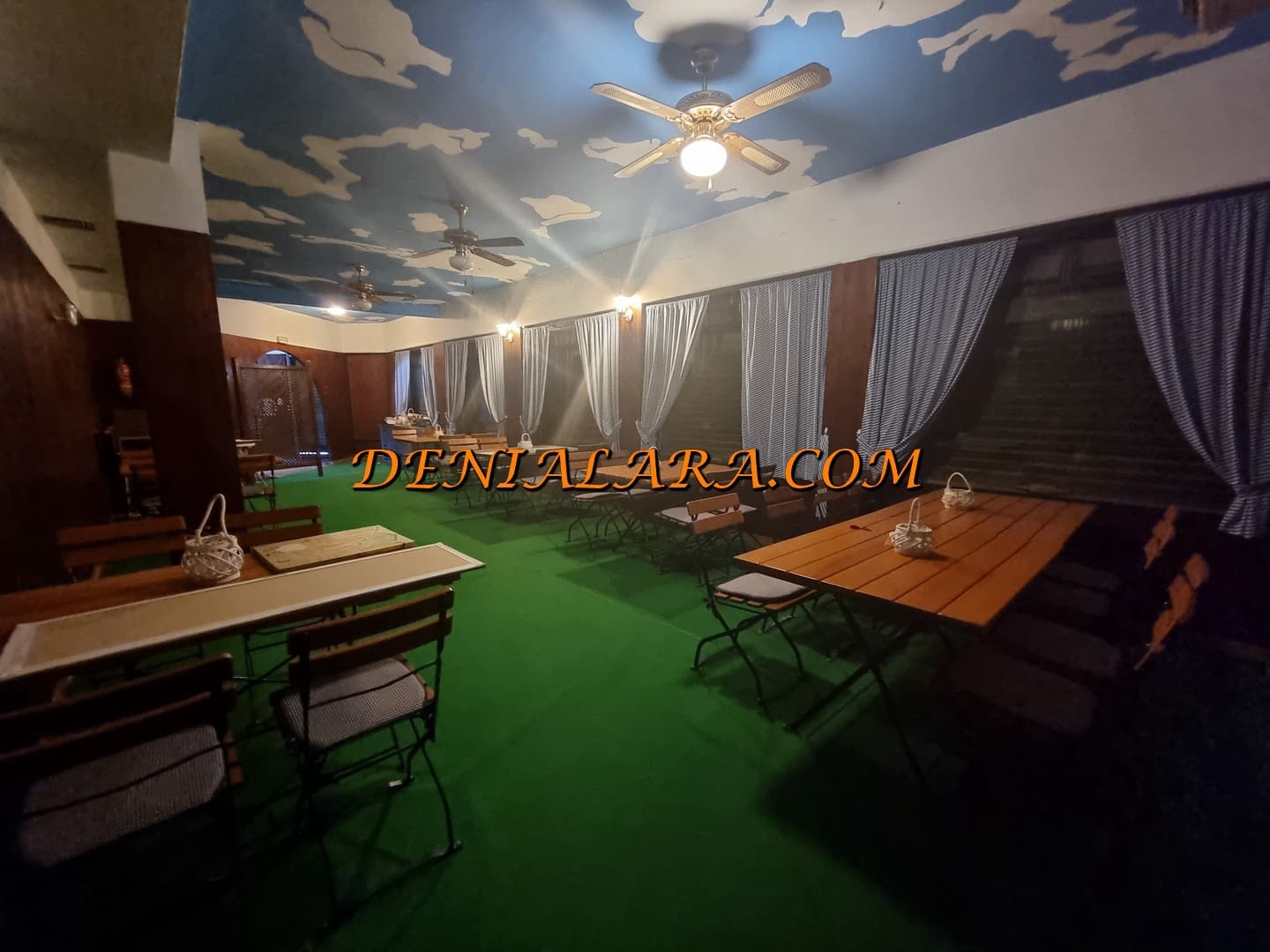 Restaurant/Bar for sale in Denia with garage - € 525,000 (Ref: 7542087)